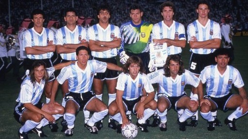 Argentina foi a primeira campeã, quando a competição ainda era Copa Rei Fahd